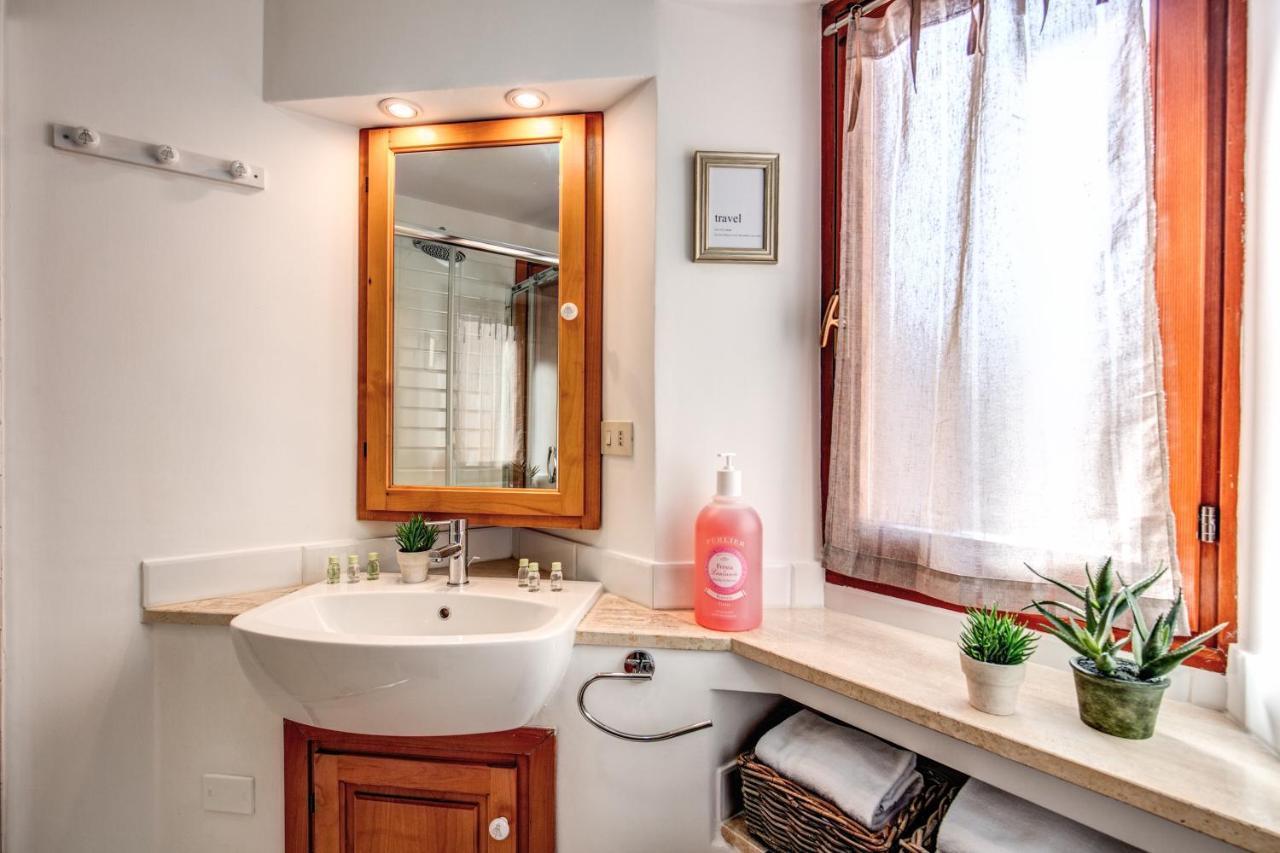 Colosseo Miracle Suite Roma Exterior foto